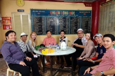 Hoài Lâm hí hửng vào bếp nấu ăn